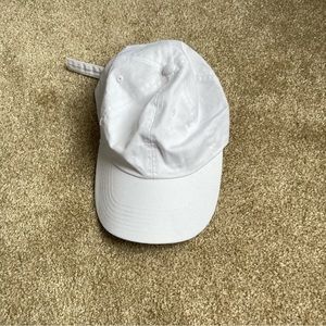 WORN ONCE brandy Melville hat